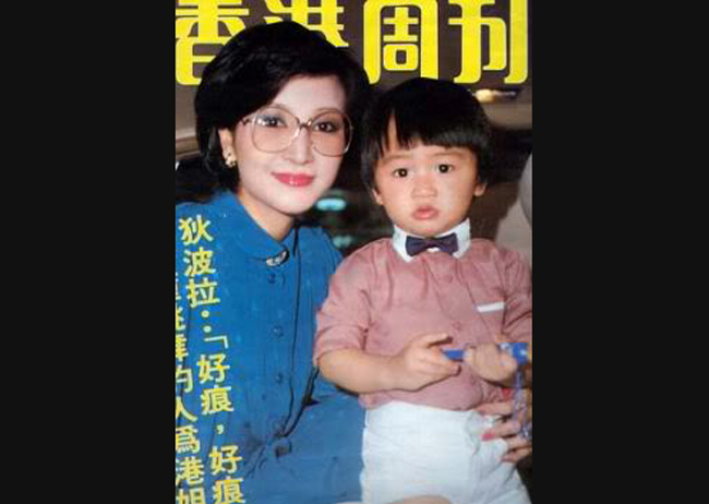 Hình ảnh chụp cùng Tạ Đình Phong khi nam tài tử này còn là một cậu nhóc đáng yêu…
